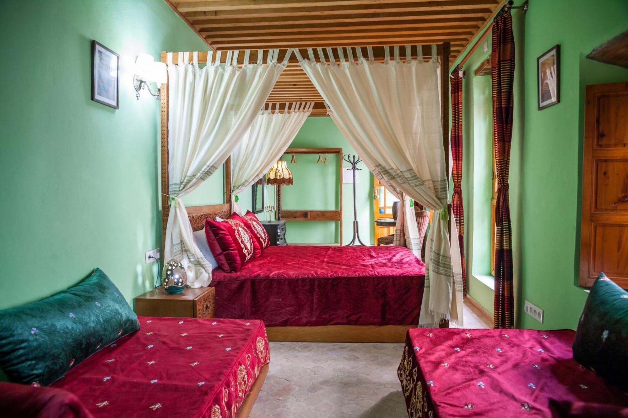 Dar Shaeir Bed & Breakfast Рабат Стая снимка